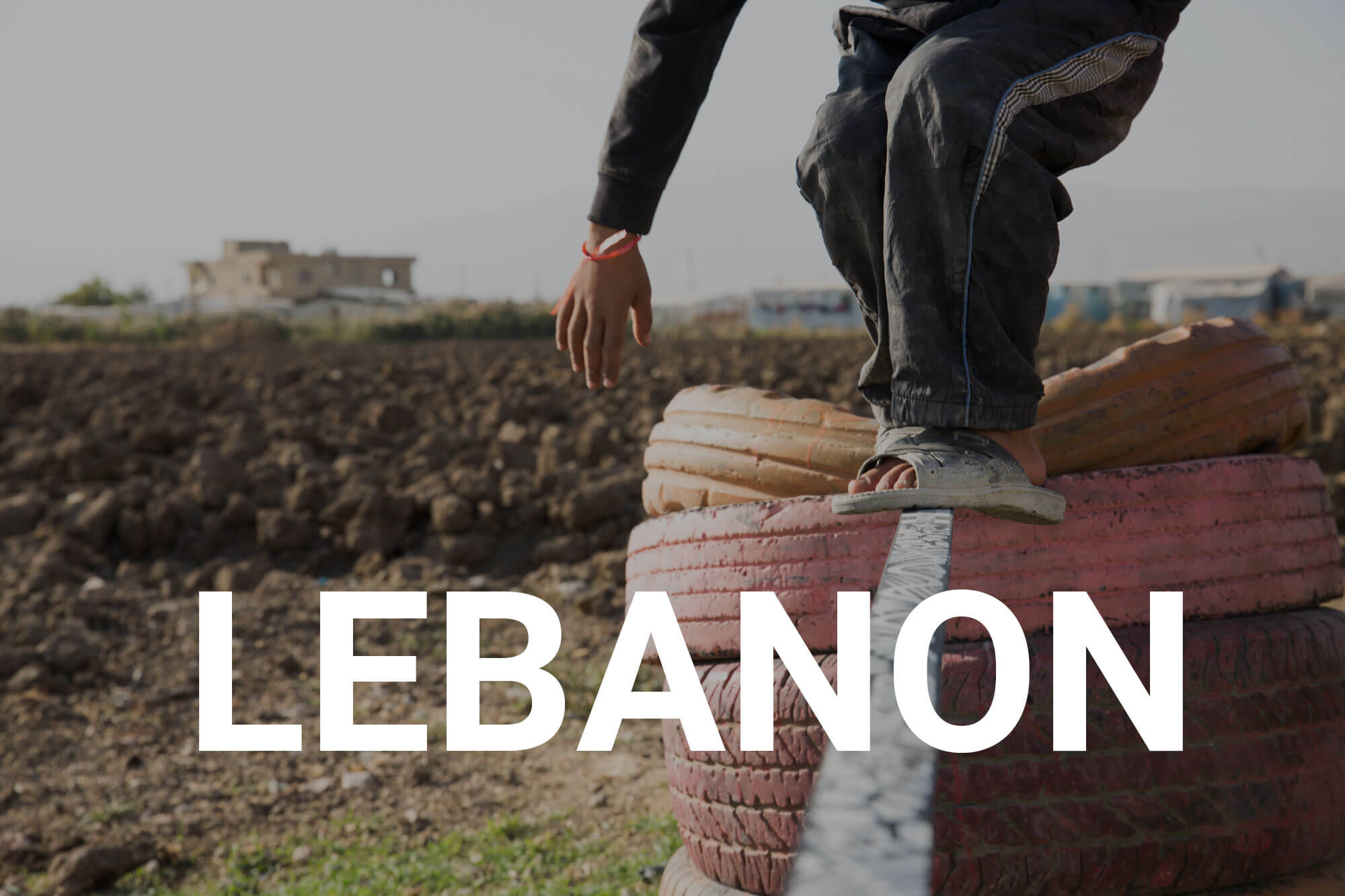 Crossing Lines Lebanon Slacklining